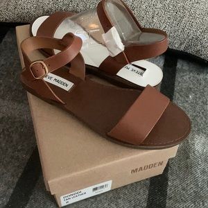 Steve Madden Donddi Sandals